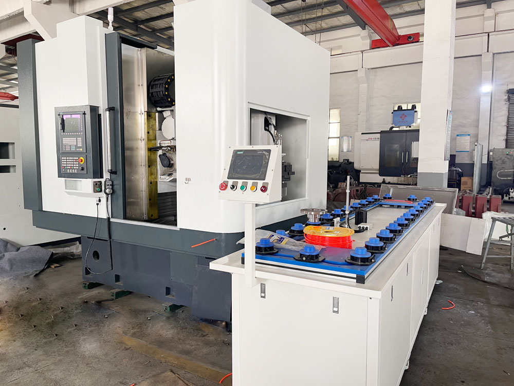 gear-hobbing-machine